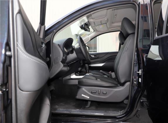 途达 2020款 2.5L XV 自动两驱智享版 车厢座椅   前排空间