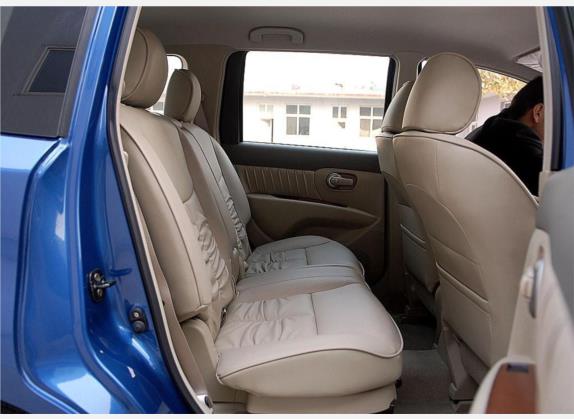 骏逸 2006款 1.8L 自动舒适型 车厢座椅   后排空间