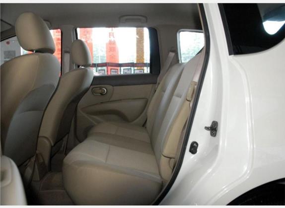 骊威 2007款 1.6L 手动全能型 车厢座椅   后排空间