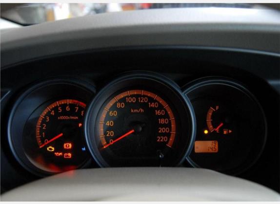 骊威 2007款 1.6L 手动全能型 中控类   仪表盘