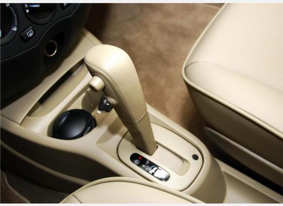 骊威 2010款 劲悦版 1.6L 自动炫能型 中控类   挡把