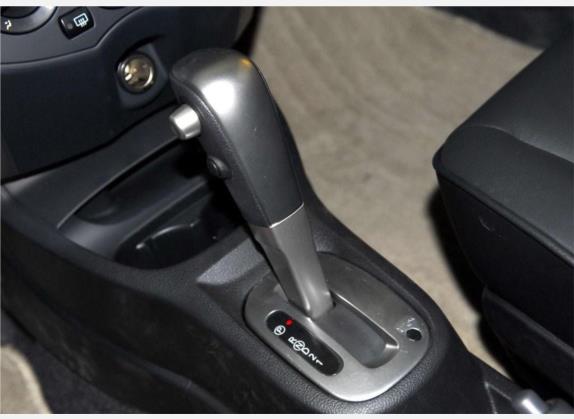 骊威 2010款 劲锐版 1.6L 自动智能高配型 中控类   挡把