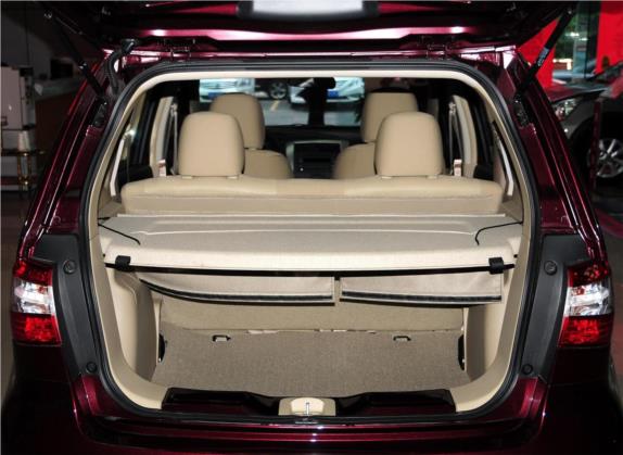 骊威 2013款 1.6XE CVT舒适版 车厢座椅   后备厢