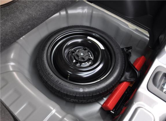骊威 2015款 1.6XE CVT舒适版 其他细节类   备胎