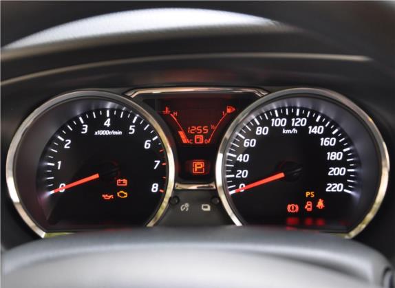 骊威 2015款 1.6XE CVT舒适版 中控类   仪表盘