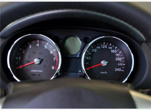 逍客 2010款 20X雷 CVT 2WD 中控类   仪表盘