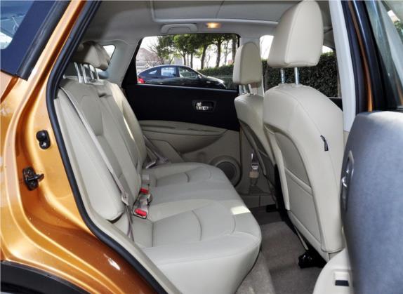 逍客 2011款 2.0XV 龙 CVT 4WD 车厢座椅   后排空间