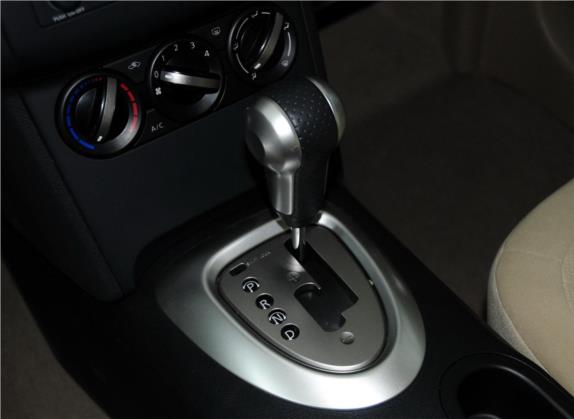 逍客 2012款 2.0XL 火 CVT 2WD 中控类   挡把