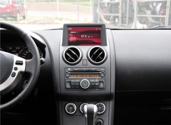 逍客 2012款 2.0XV 雷 CVT 2WD 中控类   中控台