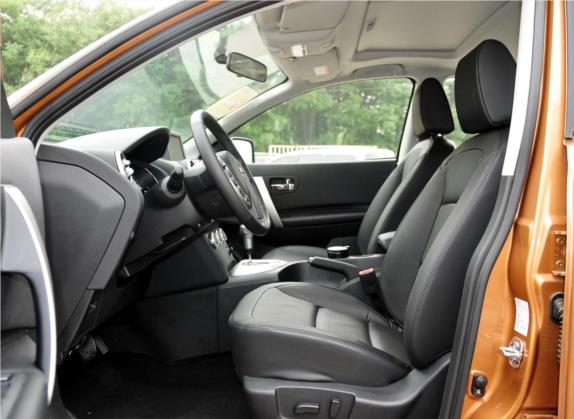 逍客 2012款 2.0XV 雷 CVT 2WD 车厢座椅   前排空间