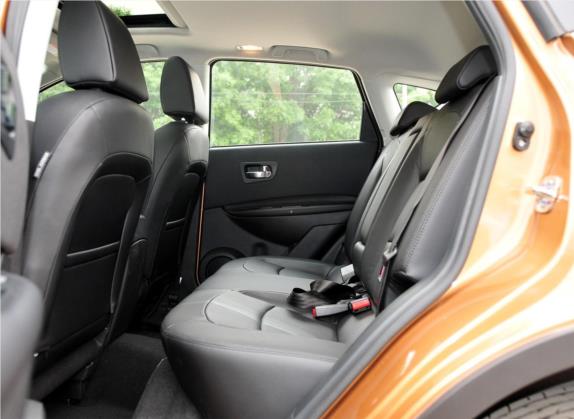 逍客 2012款 2.0XV 雷 CVT 2WD 车厢座椅   后排空间