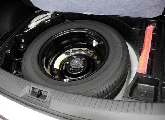 逍客 2013款 2.0XV 炫 CVT 2WD 其他细节类   备胎