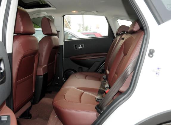 逍客 2013款 2.0XV 炫 CVT 2WD 车厢座椅   后排空间