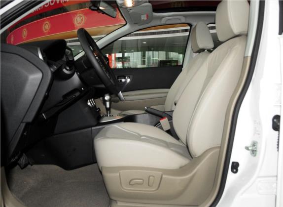 逍客 2015款 2.0XV 酷雷 CVT 2WD 车厢座椅   前排空间