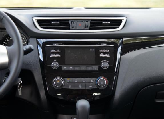 逍客 2016款 2.0L CVT领先版 中控类   中控台