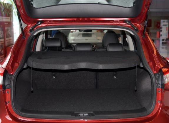 逍客 2016款 2.0L CVT豪华版 车厢座椅   后备厢