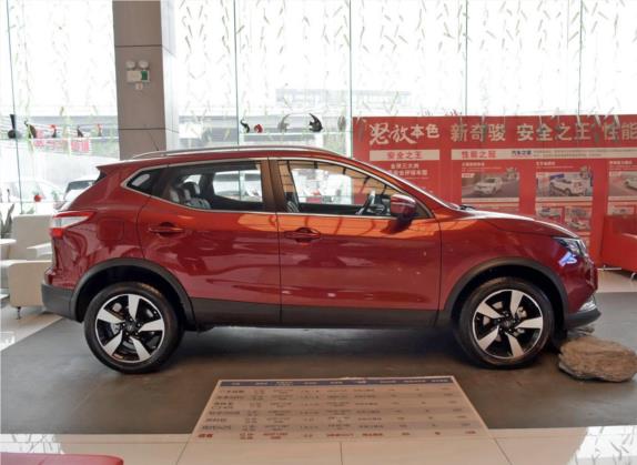 逍客 2016款 2.0L CVT豪华版 外观   正侧
