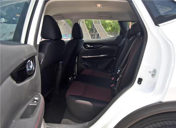逍客 2017款 2.0L CVT精英版 国V 车厢座椅   后排空间