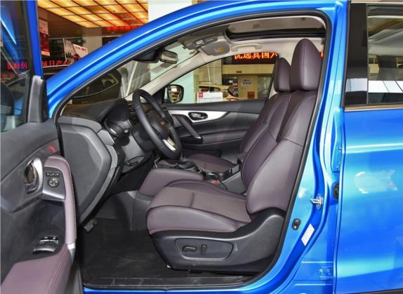 逍客 2019款 2.0L CVT豪华版 车厢座椅   前排空间