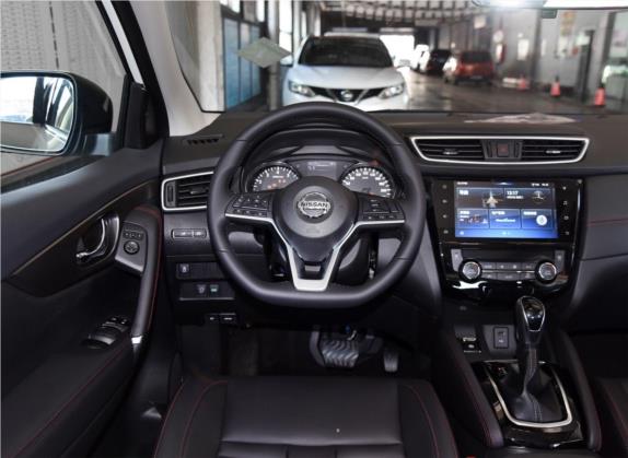 逍客 2019款 2.0L CVT旗舰版 中控类   驾驶位