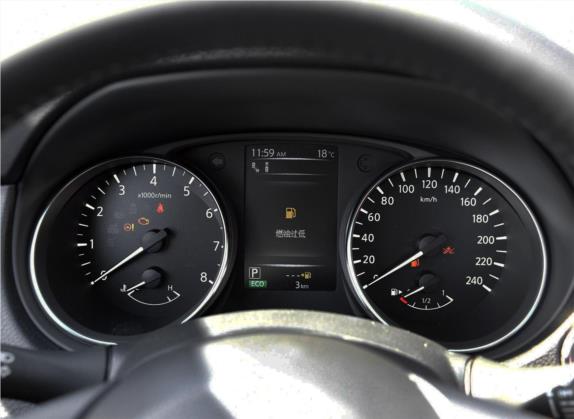 逍客 2019款 2.0L CVT旗舰版 中控类   仪表盘
