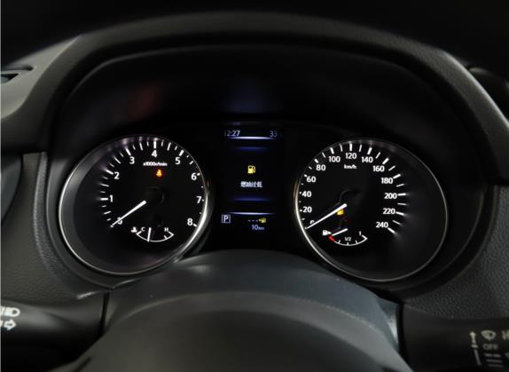 逍客 2021款 2.0L CVT智享版 中控类   仪表盘