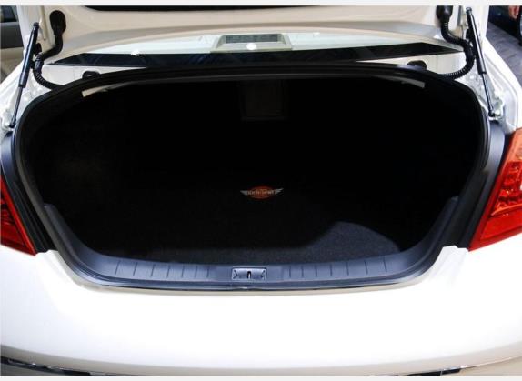 天籁 2008款 公爵 3.5L XV尊驭版 车厢座椅   后备厢