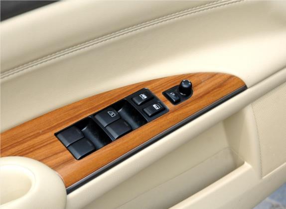 天籁 2011款 2.5L XL领先版 车厢座椅   门窗控制
