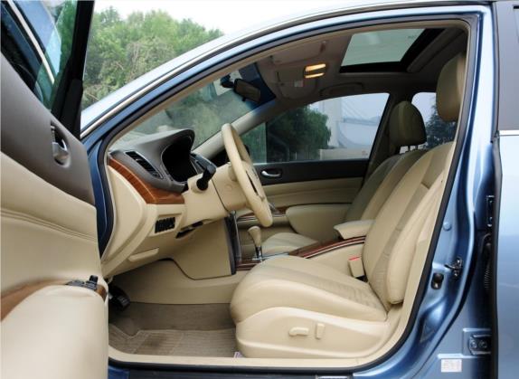 天籁 2011款 2.0L XL舒适版 车厢座椅   前排空间