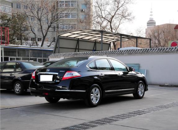 天籁 2011款 2.0L XL荣耀版 外观   斜后