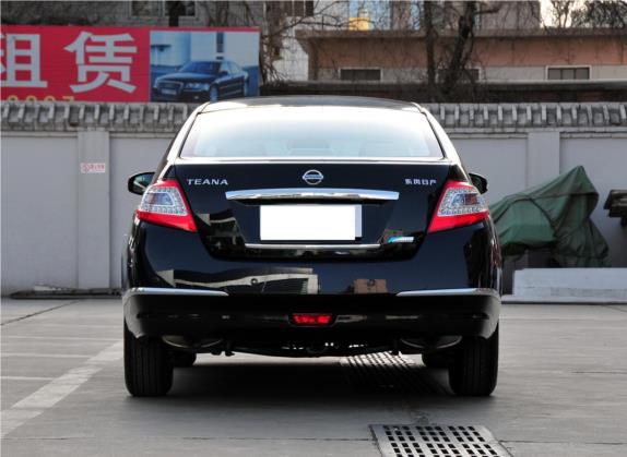 天籁 2011款 2.0L XL荣耀版 外观   正后