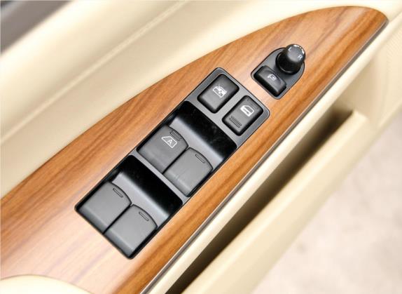 天籁 2012款 2.0L XL智享版 车厢座椅   门窗控制