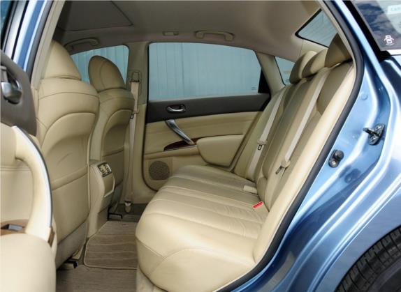 天籁 2012款 2.5L XL-NAVI云安全版 车厢座椅   后排空间