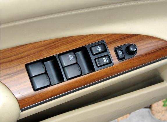 天籁 2012款 2.5L XL-NAVI云安全版 车厢座椅   门窗控制