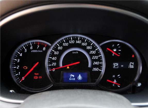 天籁 2012款 2.5L XV云安全版 中控类   仪表盘