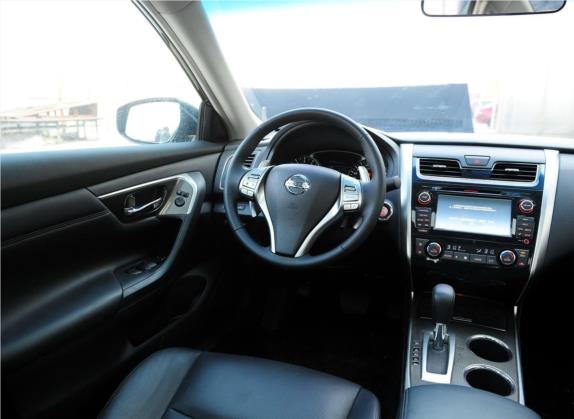 天籁 2013款 2.5L XL-NAVI Tech智享版 中控类   驾驶位