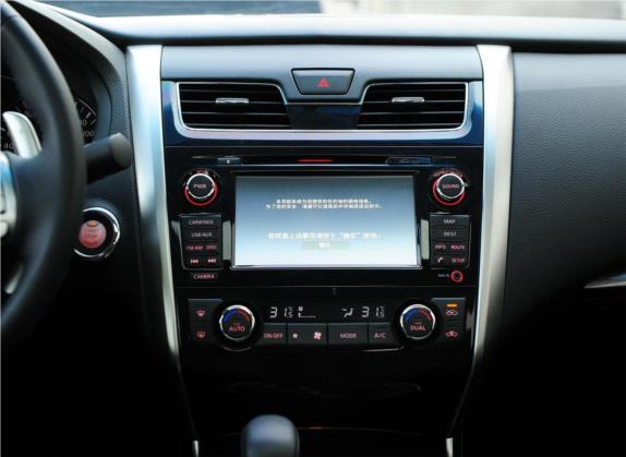 天籁 2013款 2.5L XL-NAVI Tech智享版 中控类   中控台