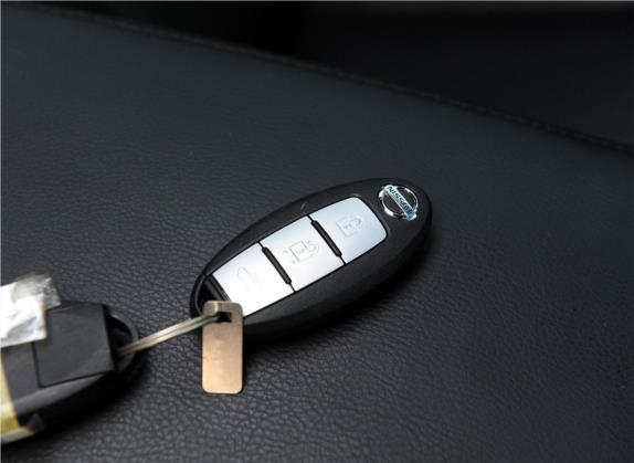 天籁 2013款 2.5L XL-NAVI Tech智享版 其他细节类   钥匙