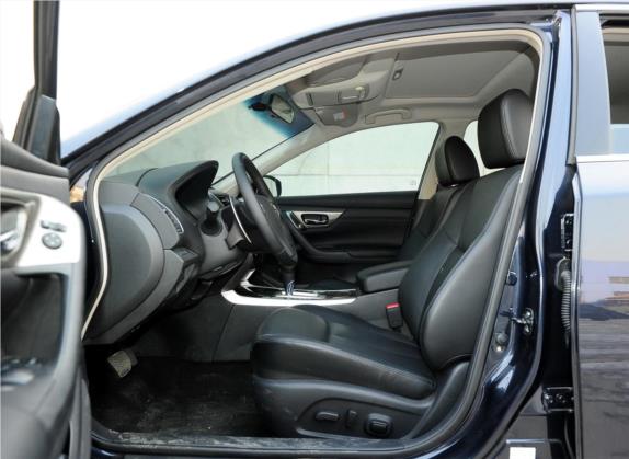 天籁 2013款 2.5L XL-NAVI Tech智享版 车厢座椅   前排空间