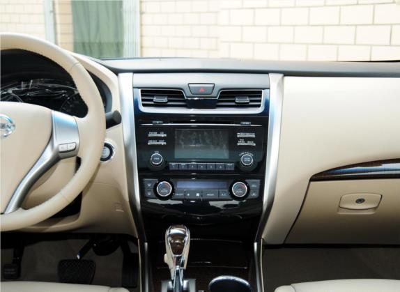 天籁 2013款 2.0L XL舒适版 中控类   中控台