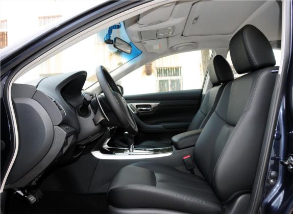 天籁 2013款 2.5L XL-NAVI豪华版 车厢座椅   前排空间