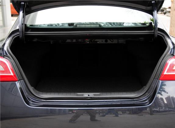 天籁 2013款 2.5L XL-NAVI豪华版 车厢座椅   后备厢