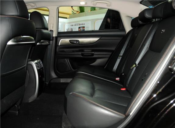 天籁 2014款 公爵 2.5L XV尊享版 车厢座椅   后排空间