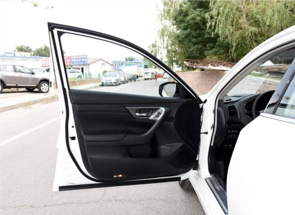 天籁 2015款 2.0L XL Upper欧冠科技版 车厢座椅   前门板