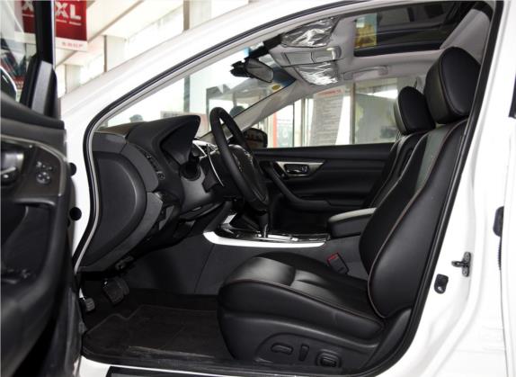 天籁 2015款 公爵 2.5L XV欧冠荣耀版 车厢座椅   前排空间