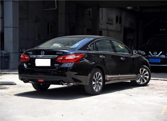 天籁 2016款 公爵 2.5L XV-VIP 旗舰版 外观   斜后