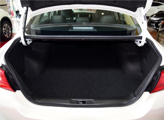 天籁 2016款 2.0L XL舒适版 车厢座椅   后备厢