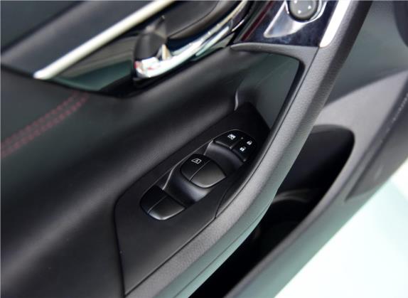 天籁 2016款 2.0L XL舒适版 车厢座椅   门窗控制