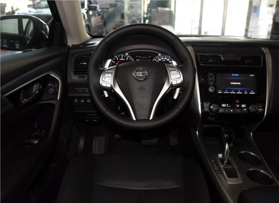 天籁 2016款 2.5L XL 舒享版 中控类   驾驶位