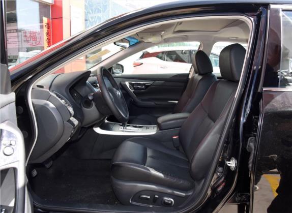 天籁 2016款 改款 2.0L XL舒适版 车厢座椅   前排空间